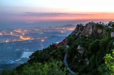 【航拍中國(guó)】天青色等煙雨,花果山在等你.